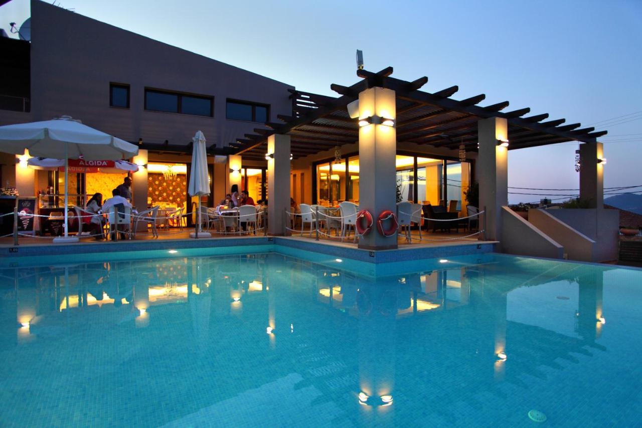 Hotel Tesoro Nikiana Exterior foto